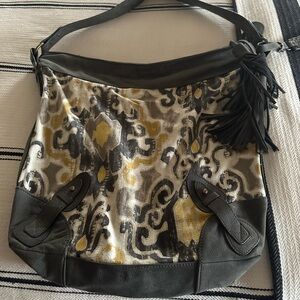 Stylish Women's Patterned Shoulder Bag